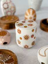 Load image into Gallery viewer, Wildflowers Ceramic Candle - White - Coconut & Finger Lime