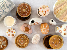 Load image into Gallery viewer, Sea Turtle Medium Vessel Set - Blush/White