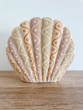 Load image into Gallery viewer, Shelley Vessel - Wavy - Naturals