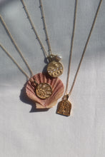 Load image into Gallery viewer, Ocean Dreamer Necklace - GOLD