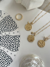 Load image into Gallery viewer, Ocean Dreamer Necklace - GOLD