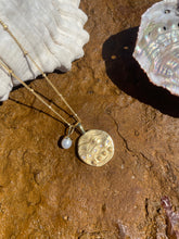 Load image into Gallery viewer, Ocean Dreamer Necklace - GOLD