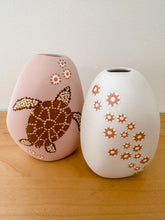 Load image into Gallery viewer, Sea Turtle Mini Vessel Set - Blush/White
