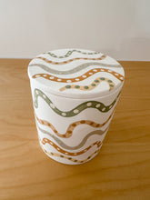 Load image into Gallery viewer, Songlines Porcelain Candle - Lemongrass &amp; Ginger
