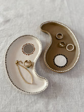 Load image into Gallery viewer, Yin + Yang Trinket Dish Set
